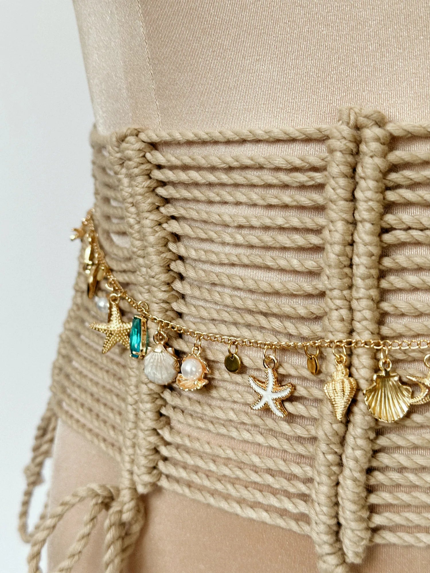 Mirage Luxury Elegant Bamboo Corset Belt – product view 3